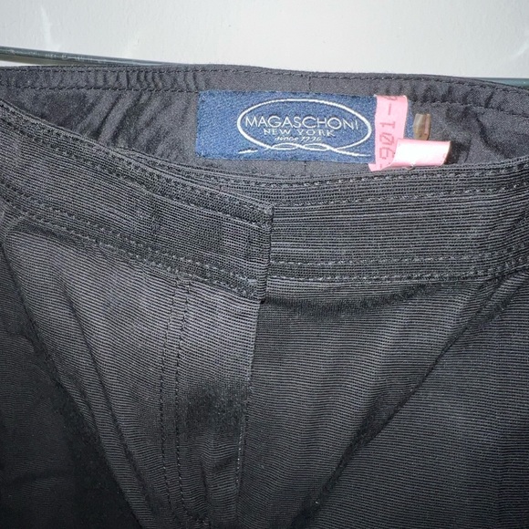 MAGASCHONI NY Tuxedo style pant with hidden zipper at ankle. - Picture 2 of 6